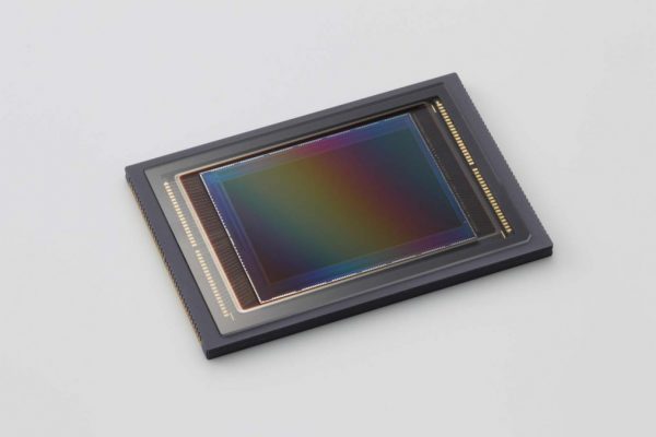 The CMOS sensor : what is essential to know
