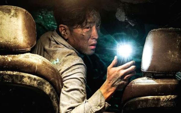 Interview with the director of the TUNNEL : Kim Seong-hun
